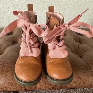 Cat & Jack pink lace toddler boots